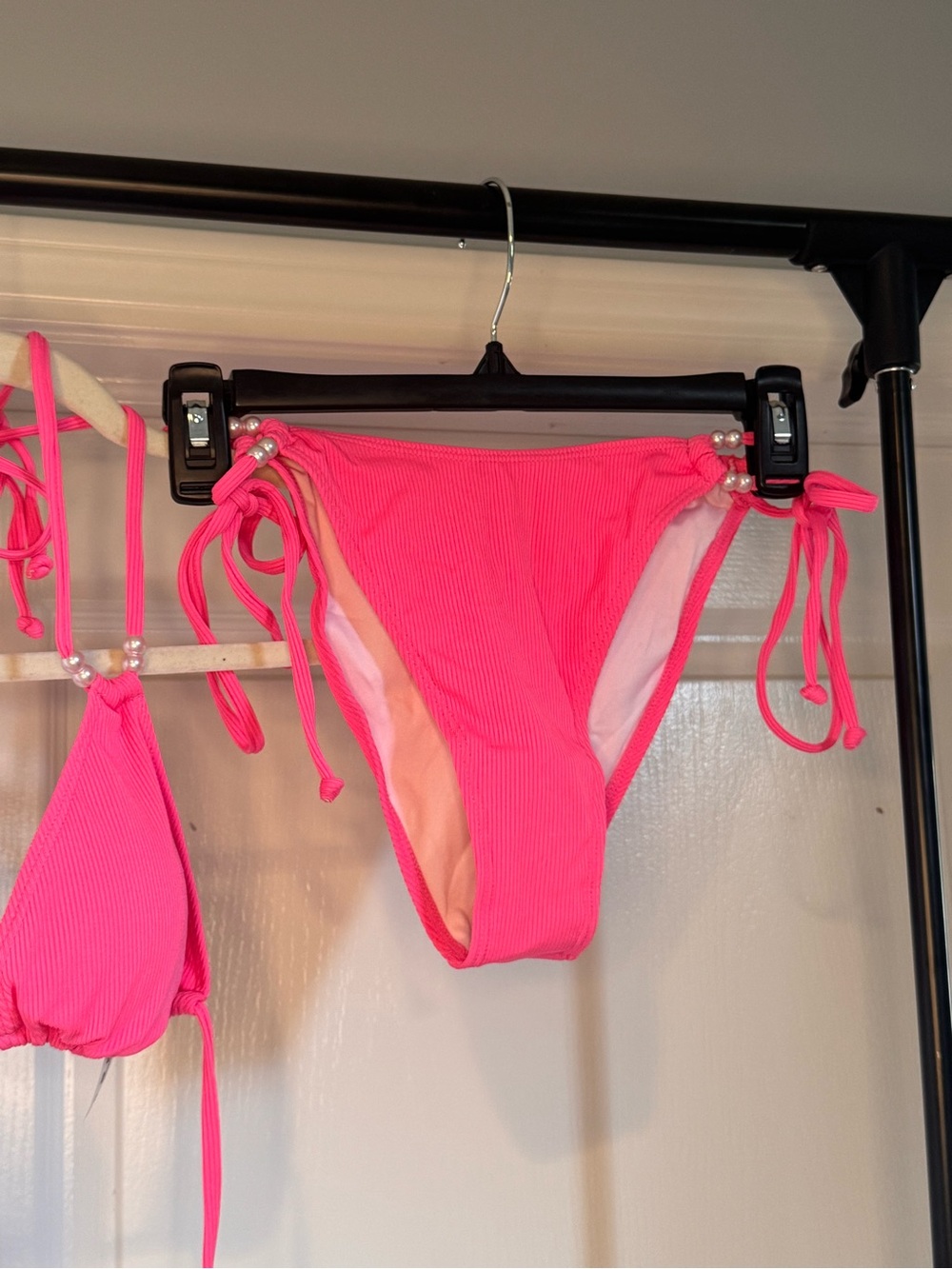 Neon Pink Ribbed String Bikini Set - Picture 3 of 4